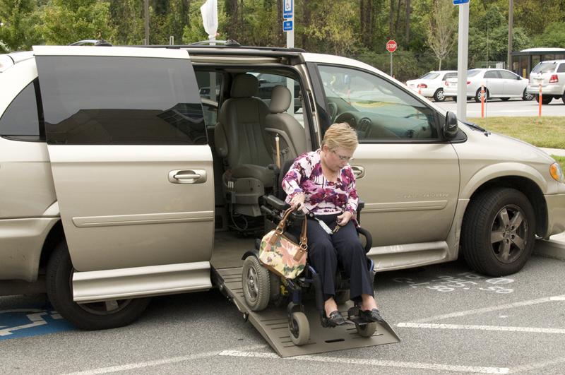 Side entry accessible vehicle